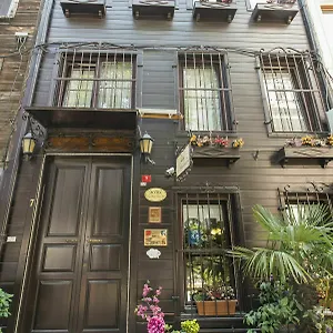 Pensión Naz Wooden House, Estambul